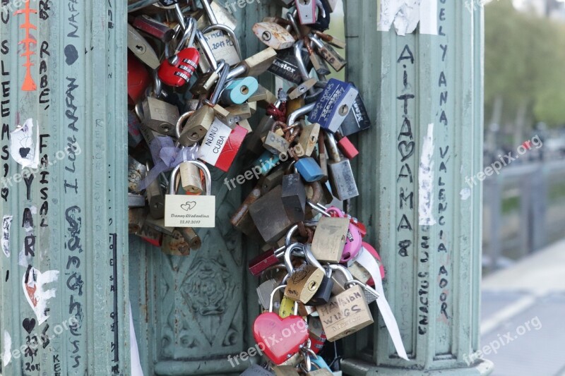 Padlocks Bridge Love Padlock Romantica