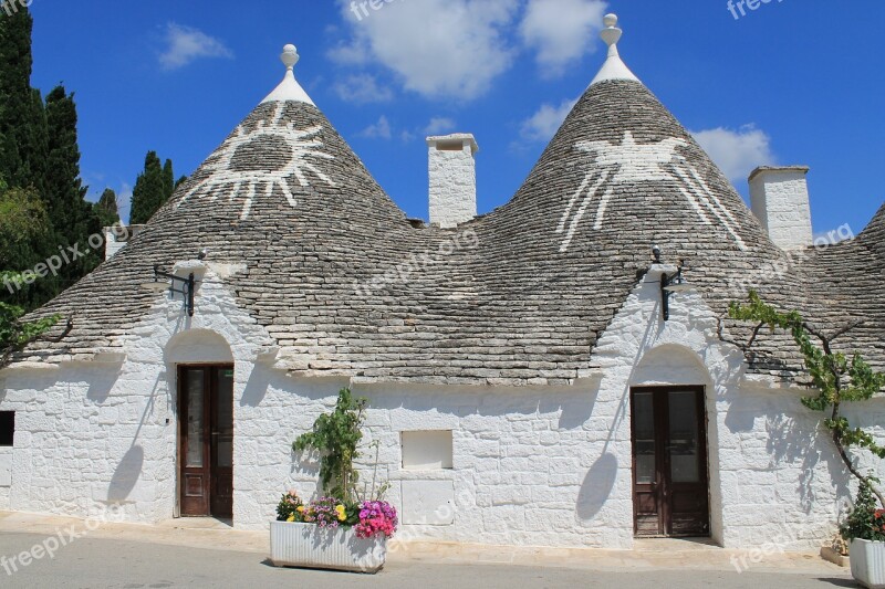 Alberobello Puglia Trulli Summer Holiday