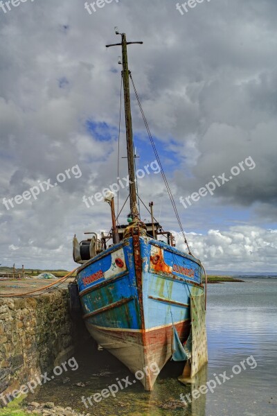 Boat Sea Derelict Ocean Water