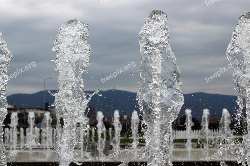 Water Fontana Sprinkling Zagreb Panorama Outdoor Refreshing