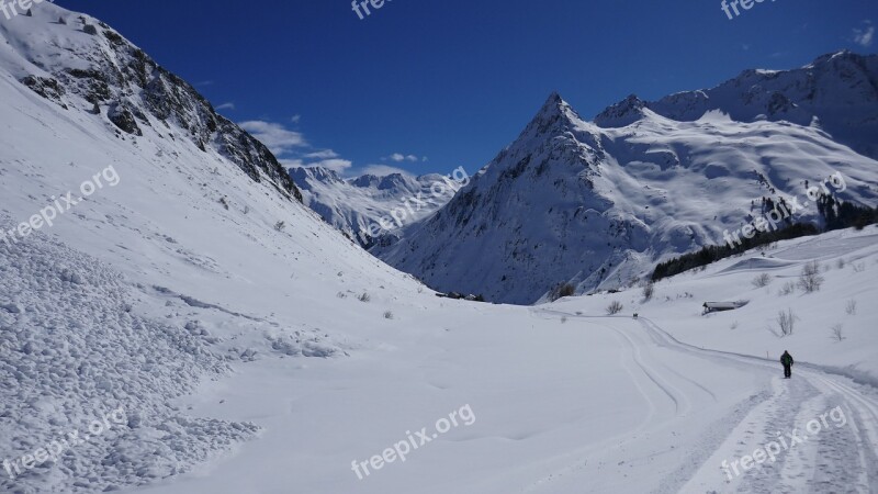 Snow Mountain Winter Mountain Summit Panoramic Image