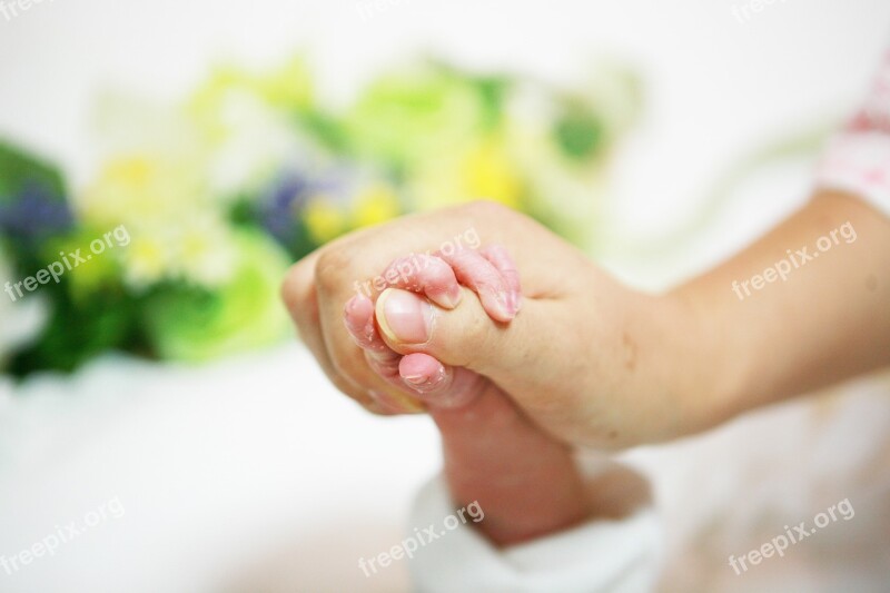 Women's Hand Childbirth Newborn Baby Free Photos