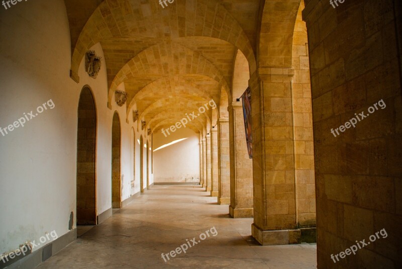 Architecture Arcade In Travel Building