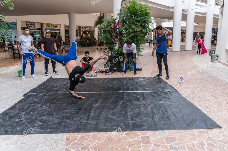 Acrobat Performance Mexico Street Pavement