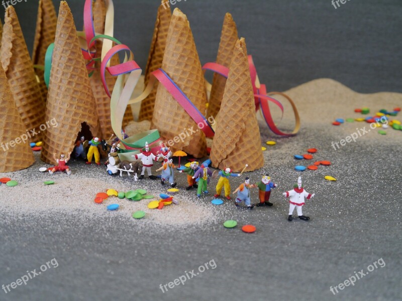 Clown Clowns Ice Cream Cone Confetti Funny