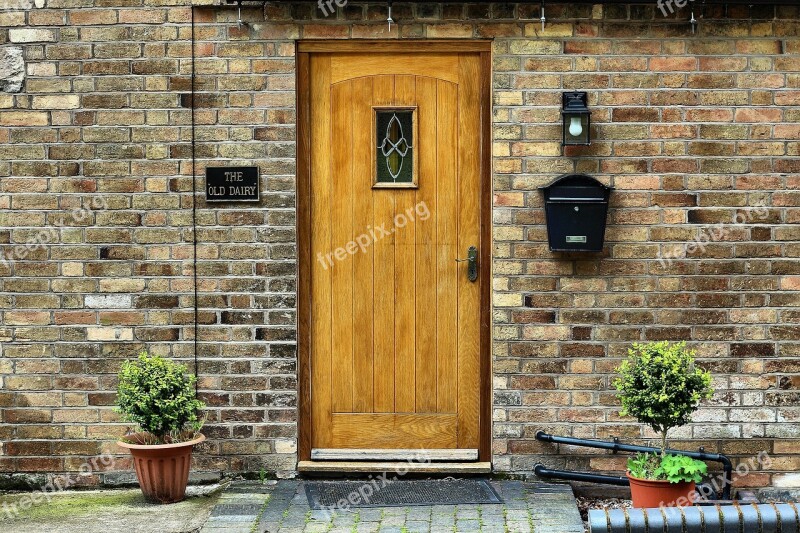 House Wall Door Architecture Entrance