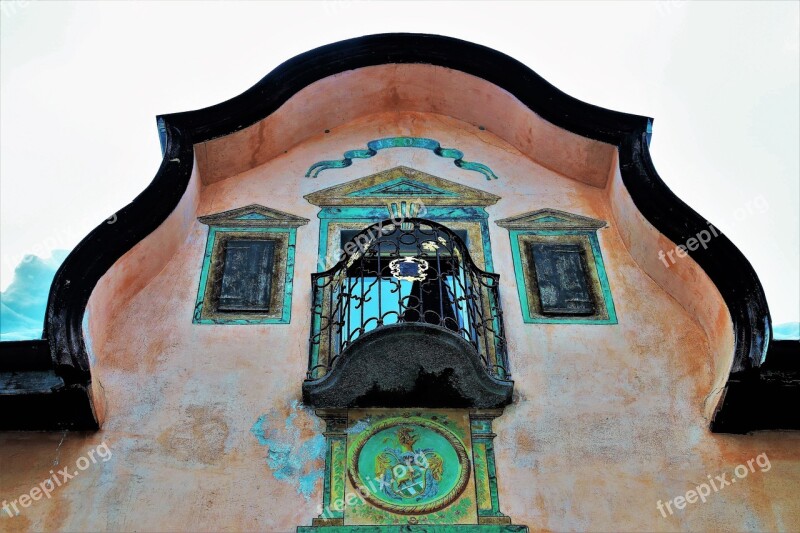 Monument Facade Balcony Plaster Frescoes