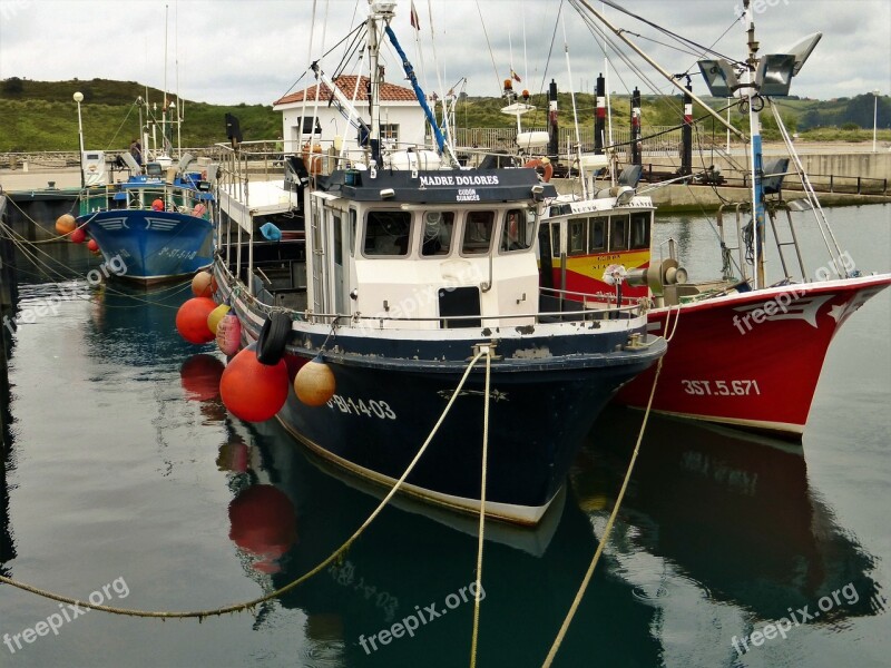 Body Of Water Refuge Sea Boat Transport