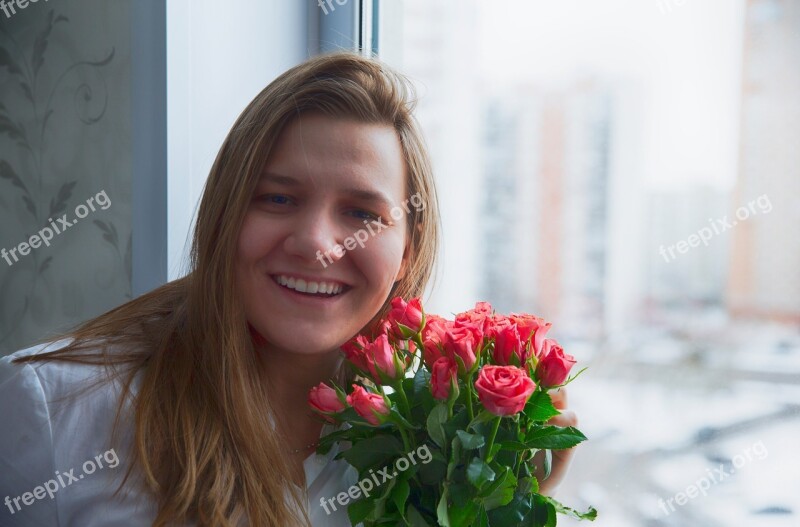 Roses Flowers Bouquet Girl Smile