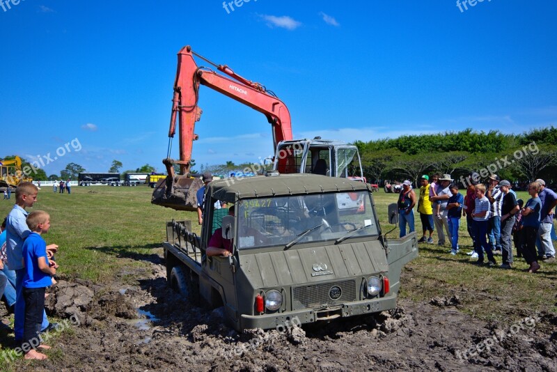 Stuck Mud Helping Hand Recreational Excavator