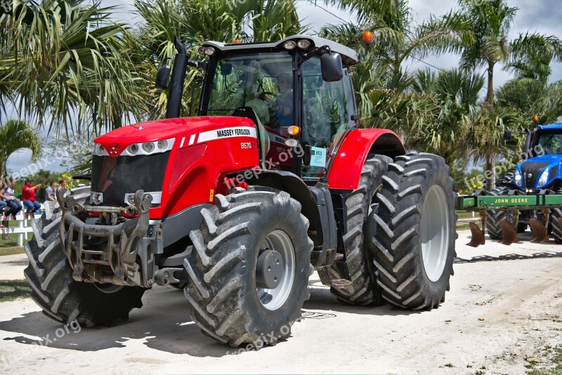 Tractor Big Heavy Vehicle Equipment