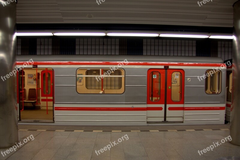 Prague Metro Architecture Platform City