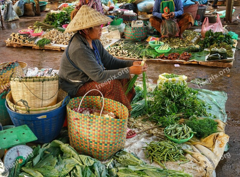 Trader Market Vegetables Asia People