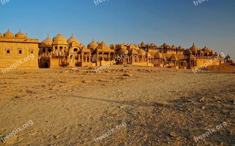 Panorama Desert Old Bada Bagh Temple