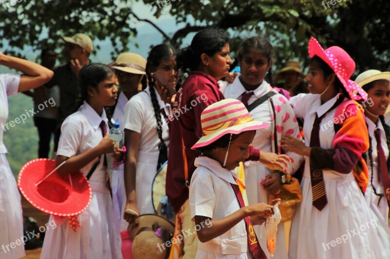 Students Sri Lanka Tour Total Adventure