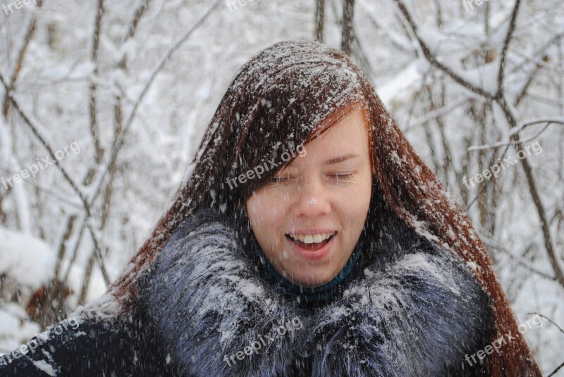 Winter Coldly Snow Portrait Woman