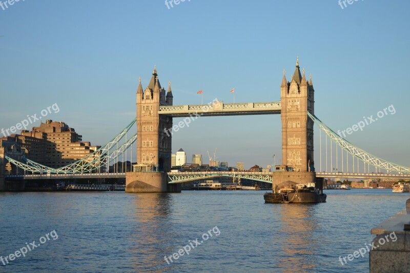 Bridge Water Architecture River City