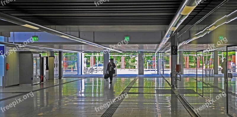 Railway Station Input Platform Access Pedestrian Tunnel Station