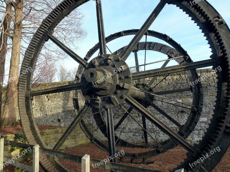 Water Wheel Old Rust Abandoned Free Photos