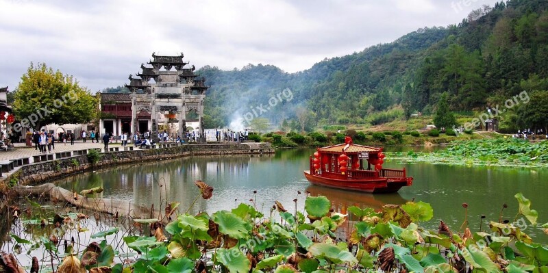 China Zhejiang Village River Chinese Boat