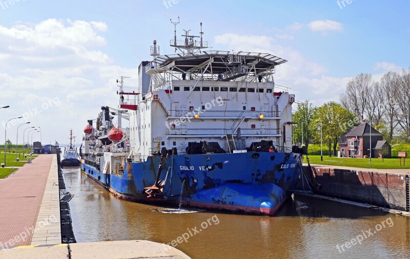 Emden Sea Lock Nautical Vessel Working Ship Cable-laying