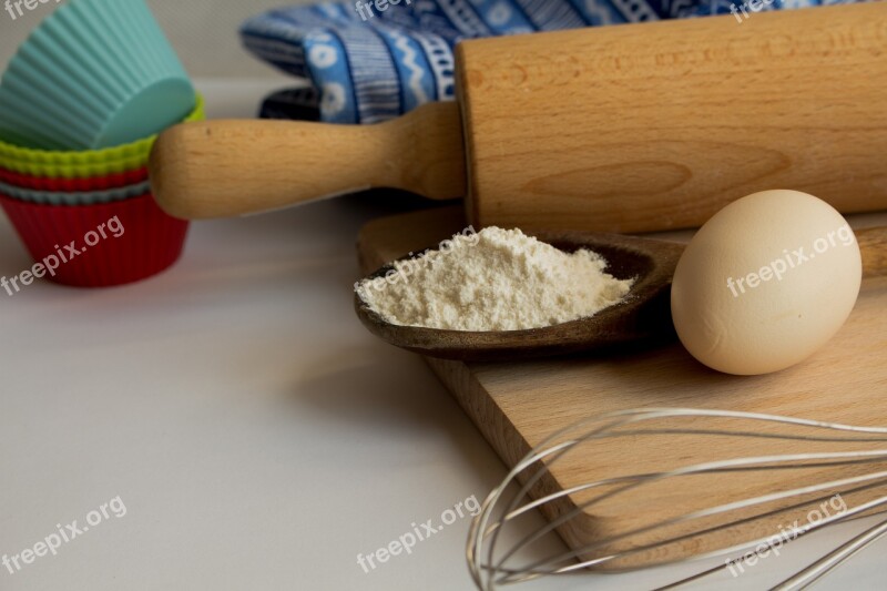 Eating Flour Wooden Culinary Arts Burning