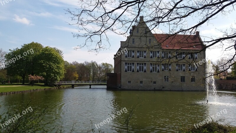 Moated Castle Architecture Waters Lake Tree