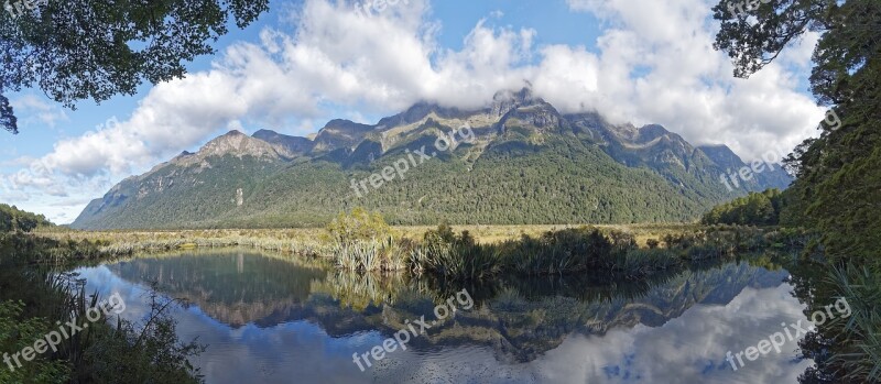 New Zealand Fiordland National Park Mirror Lake Waters Nature