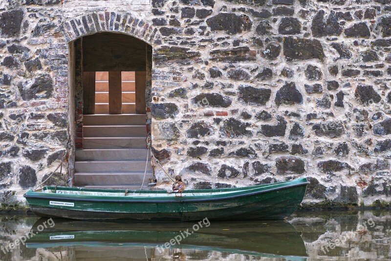 Moat Stone Wall Schelch Boat Castle