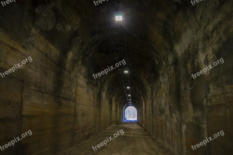 Tunnel Dark Darkness Underground Flashlight