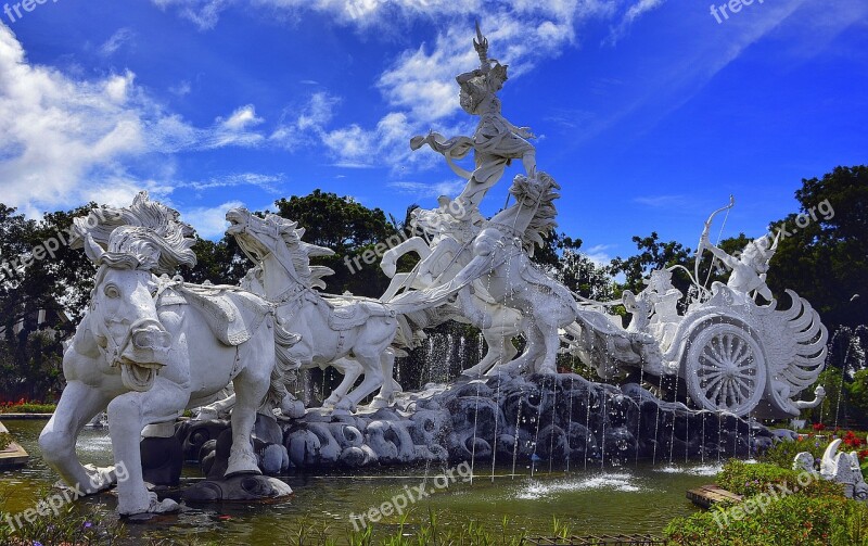 Significant Sculpture Warriors Horses Chariot