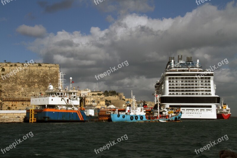 Cruise Ship Boats Port Water Travel