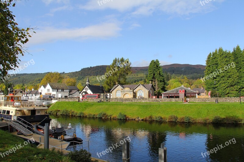 Scottish House House Lake Water River