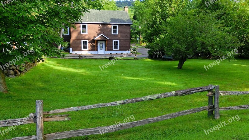 Nature Rural House Turf Québec