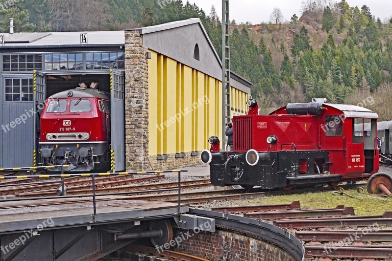 Locomotive Shed Hub Pit Track Star Diesel Locomotives