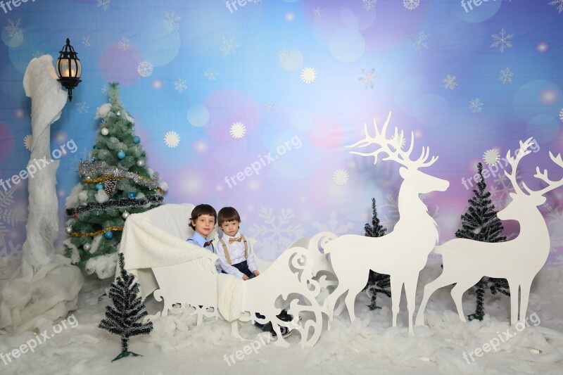 New Year's Eve Sleigh With Reindeer Children's Christmas Photo Shoot Kids Boys