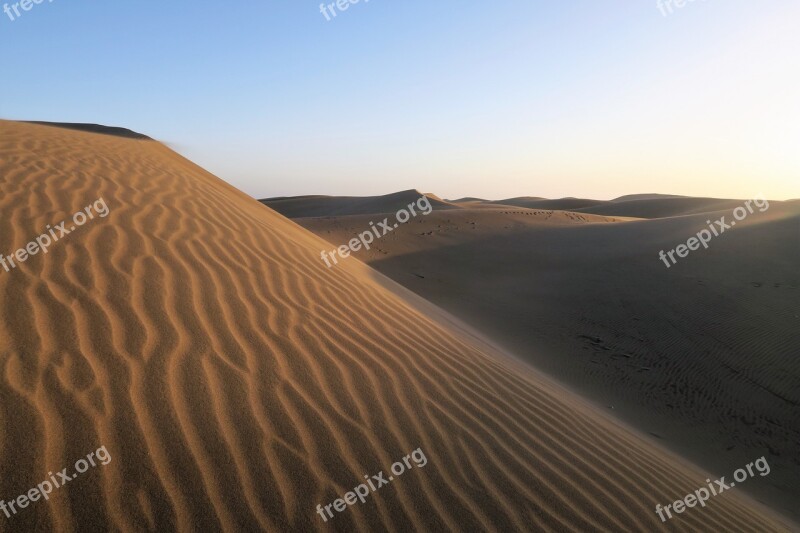 Sand Dune Desert Sahara Solitude