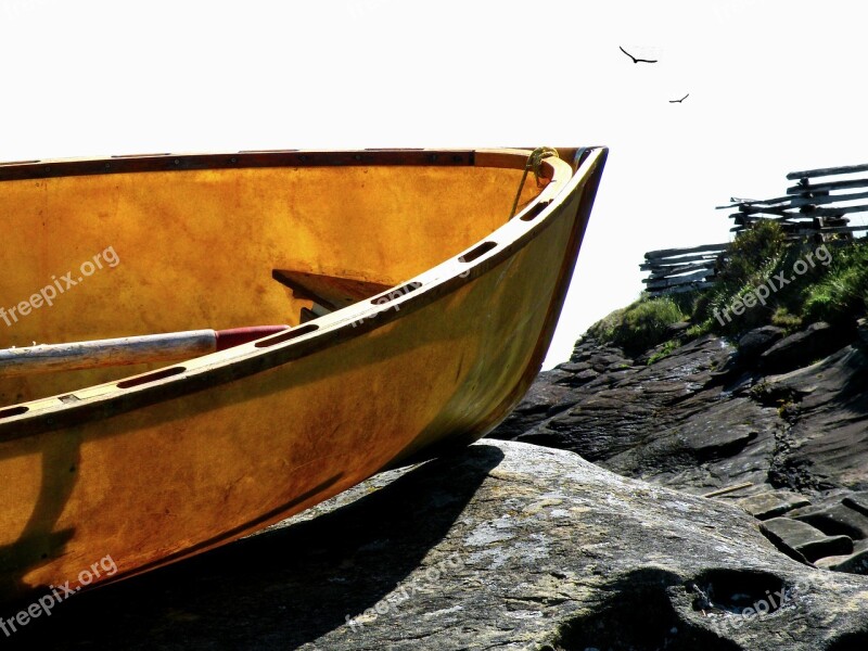 Marooned Boat Coast Water Shore