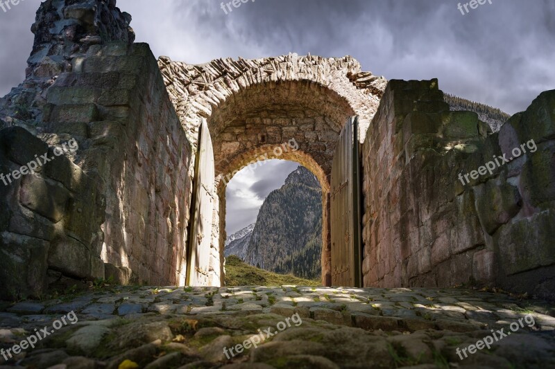 Prka The Ruins Of The Mountains Stones Roman