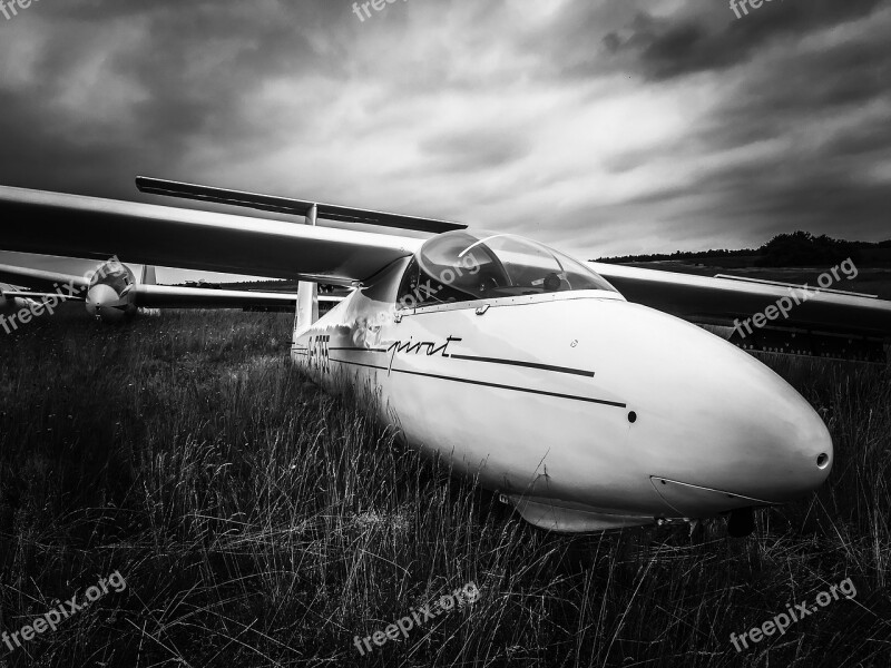 Glider Pilot Aircraft Pirate Flying Gliding