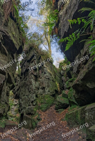 Lud's Church Gradbach Peak District Natural Rock Cleft Tourist