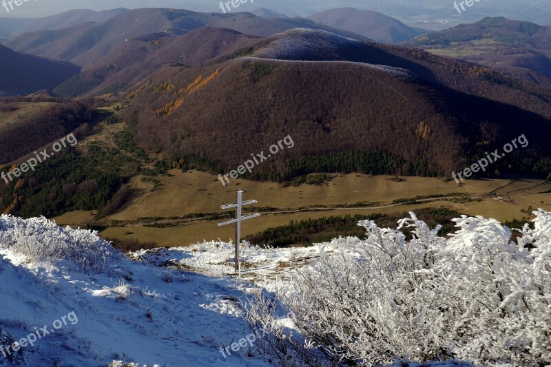 Cross Mountains Strážov Snow Autumn