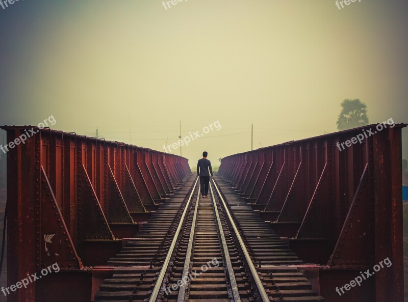 Bridge Alone Boy Boy Lonely Boy Walking Free Photos