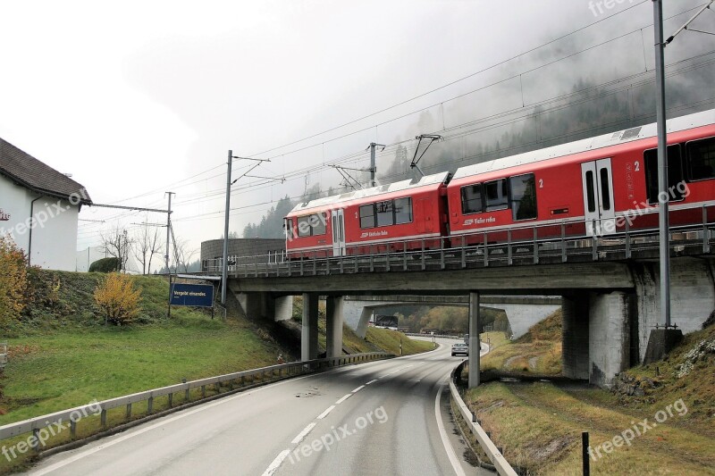 Train Speed Pull Station The Viaduct The Height Of The