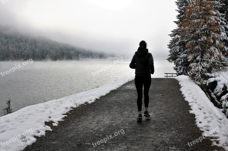 Running Training Beach Lake Alpine Lonely