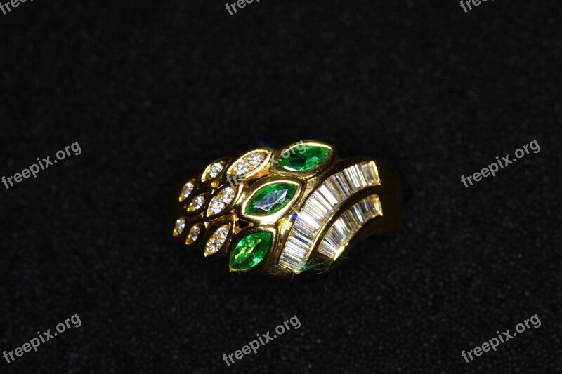 Ring Emerald Diamonds Free Photos