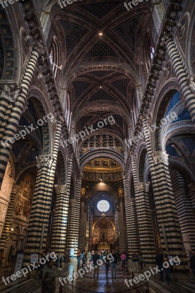 Church Basilica Historically Landmark Architecture