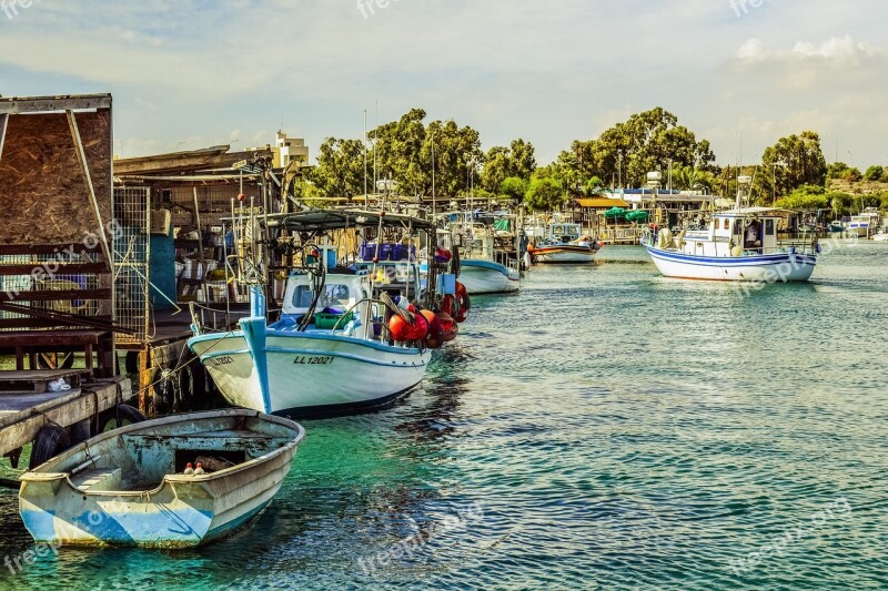 Fishing Boats Fishing Shelter Picturesque Reflections Autumn