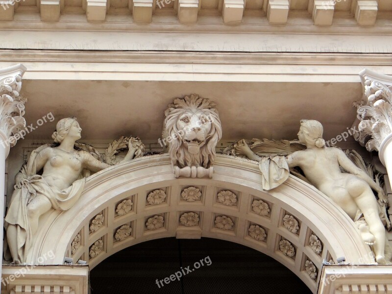 The Figures Above Archiwoltami The Lviv Opera House Architecture Monument Sculpture