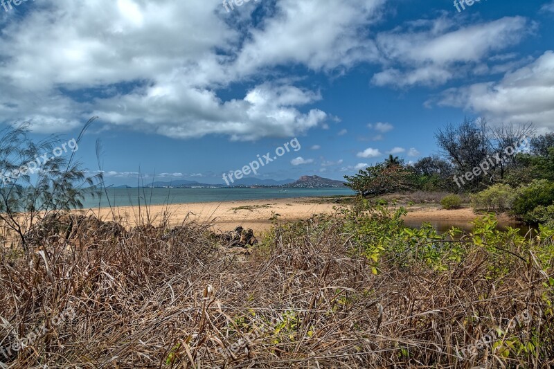 Beach Beach Scape Pallarenda Beach Townsville Region Tourist Beach